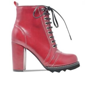 ♥️👉Chase+Chloe Red Lace-Up Block Heel Ankle Boots-Size 5.5